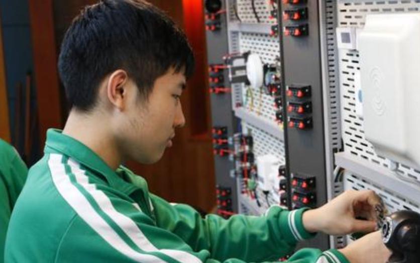 哪个专业就业前景好？未来好就业的十大专业推荐